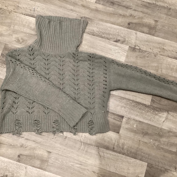 BKE sweater - Picture 1 of 2